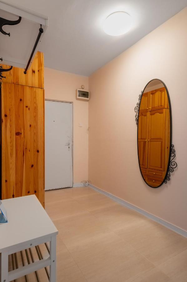 Homey 1-Bd Apartment Софія Екстер'єр фото