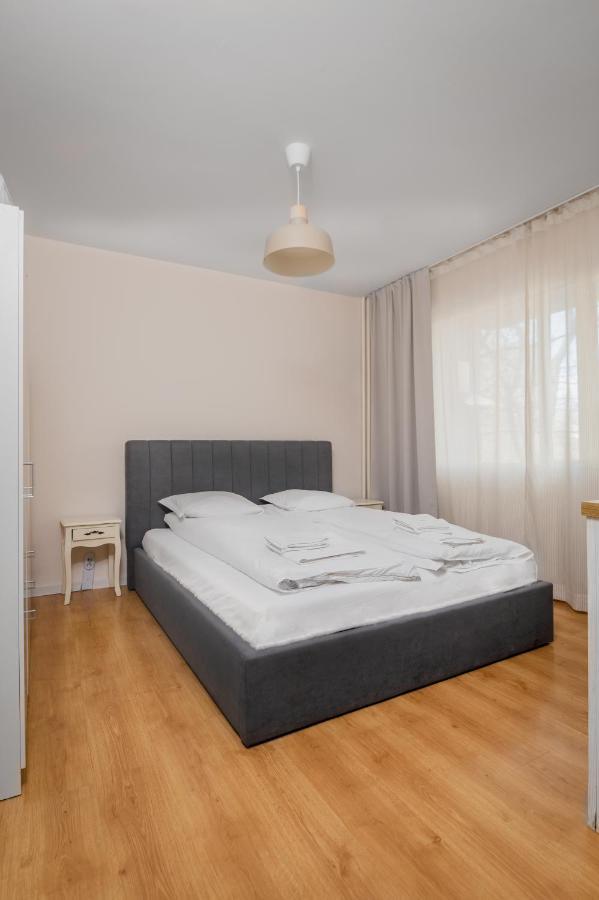 Homey 1-Bd Apartment Софія Екстер'єр фото