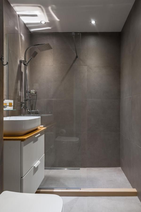 Homey 1-Bd Apartment Софія Екстер'єр фото