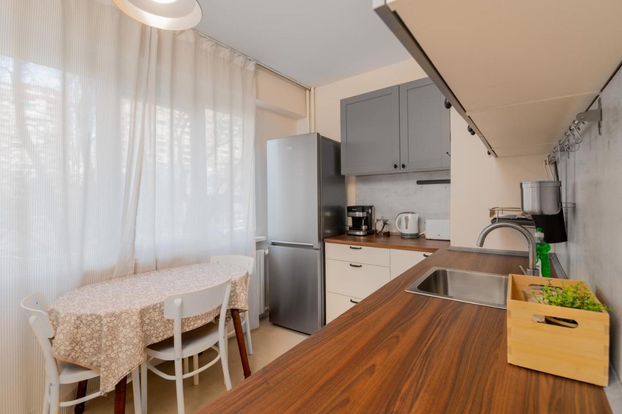 Homey 1-Bd Apartment Софія Екстер'єр фото